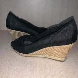 Black peep toe bow wedge heels